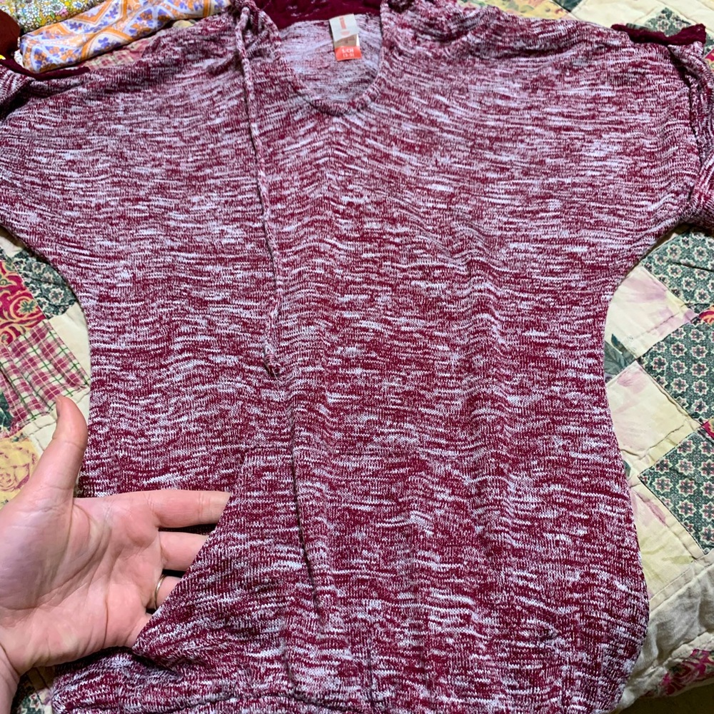 NOBO burgundy sweater shirt w/ hood